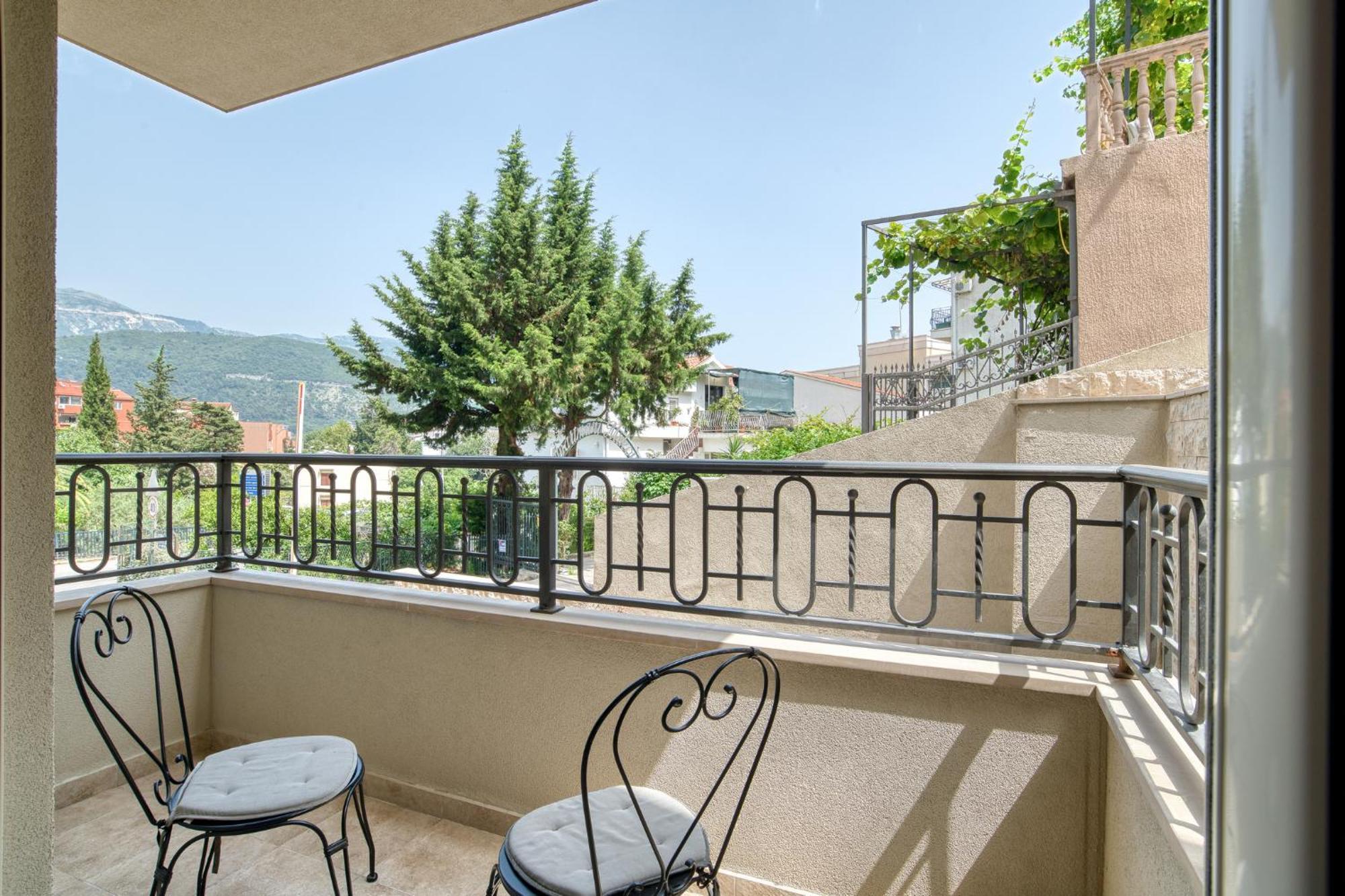 Ap Royal Oak - 2 Bedroom Apartment In Budva Exteriér fotografie